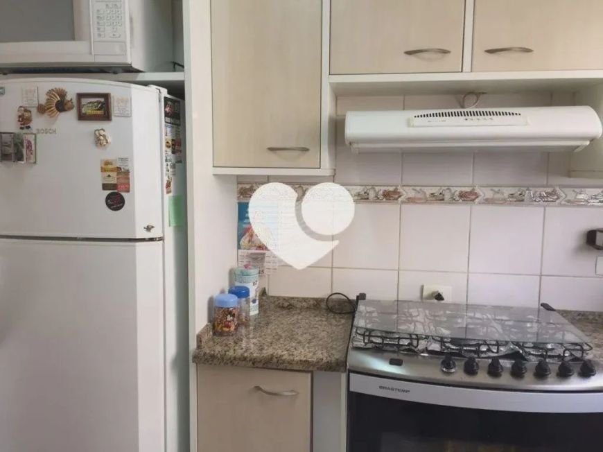 Imóvel para venda possui 113 metros quadrados com 3 quartos em Parolin - Curitiba - PR