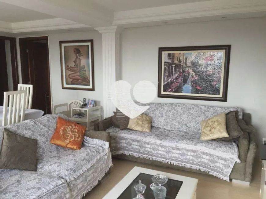 Imóvel para venda possui 113 metros quadrados com 3 quartos em Parolin - Curitiba - PR