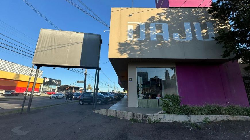 Loja em Supermercado para alugar por R$ 2400.00, 15.00 m2 - SEMINARIO - CURITIBA/PR