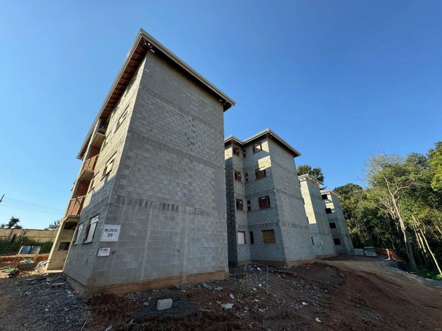 Imóvel para venda possui 59 metros quadrados com 3 quartos em Campo Comprido - Curitiba - PR