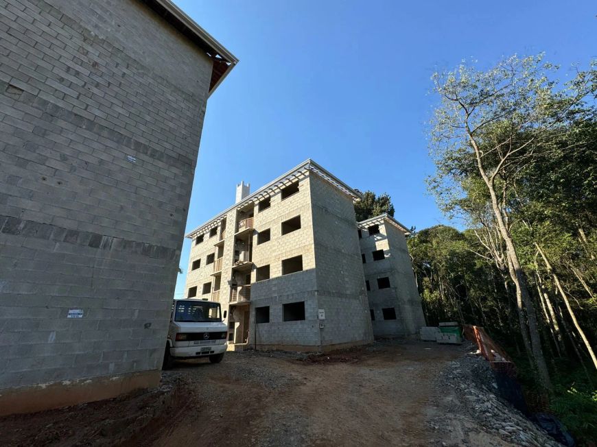 Imóvel para venda possui 59 metros quadrados com 3 quartos em Campo Comprido - Curitiba - PR