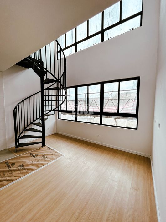 APARTAMENTO com 2 dormitórios à venda com 83.35m² por R$ 563.900,00 no bairro Água Verde - CURITIBA