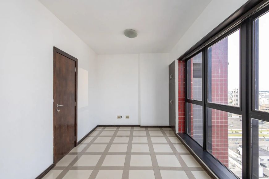 Sala Comercial à venda por R$ 142500.00, 30.72 m2 - CENTRO - CURITIBA/PR