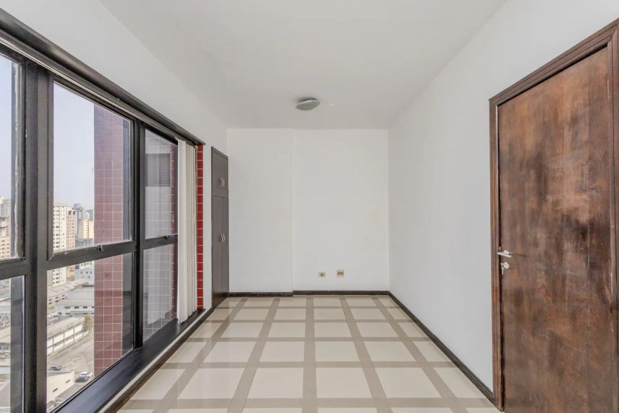 Sala Comercial à venda por R$ 142500.00, 30.72 m2 - CENTRO - CURITIBA/PR