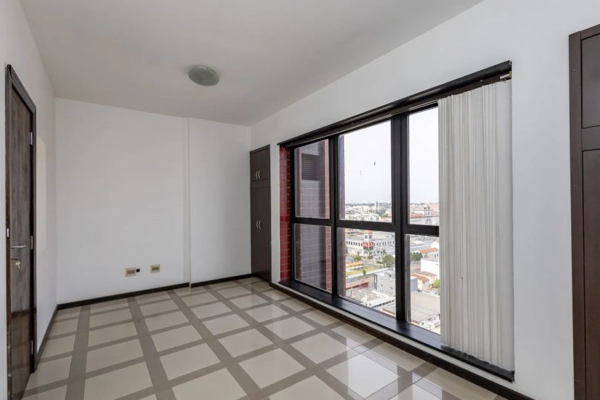 Sala Comercial à venda por R$ 142500.00, 30.72 m2 - CENTRO - CURITIBA/PR