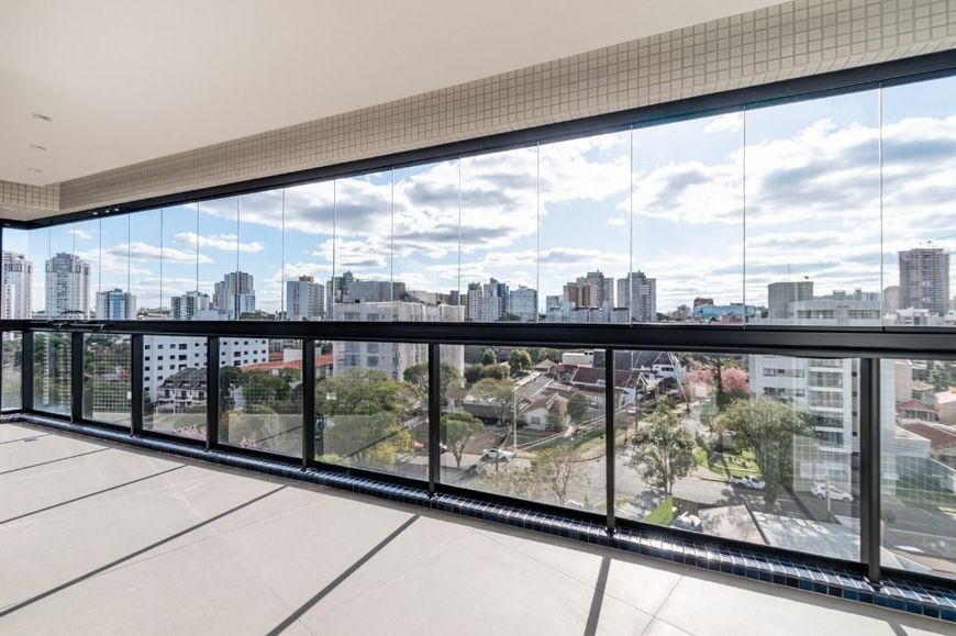 Cobertura duplex para venda tem 324 metros quadrados com 3 quartos em Água Verde - Curitiba - PR