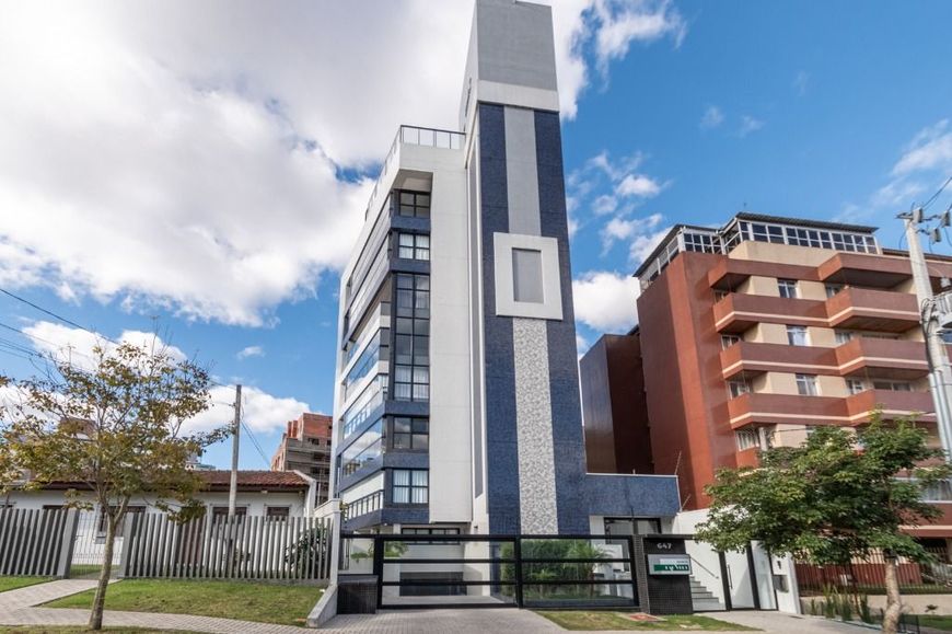 Cobertura duplex para venda tem 324 metros quadrados com 3 quartos em Água Verde - Curitiba - PR