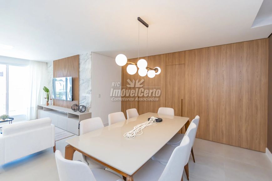 Belissímo Apartamento com 131.19m² Útil, Máxima Orientação Solar, Seminário-Curitiba/PR
