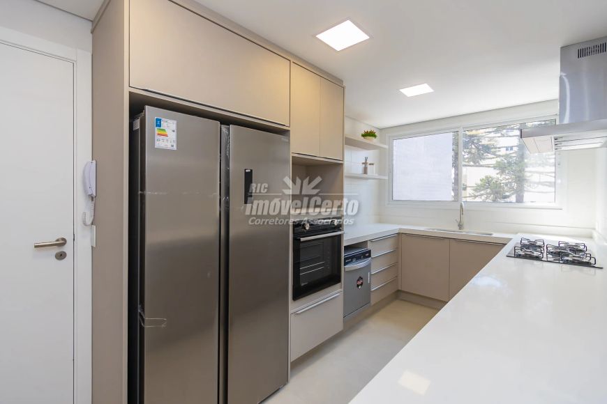 Belissímo Apartamento com 131.19m² Útil, Máxima Orientação Solar, Seminário-Curitiba/PR
