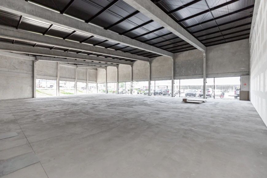 Loja 22 com 110,00 m² para alugar no Centro Comercial Vila Lamu no Novo Mundo