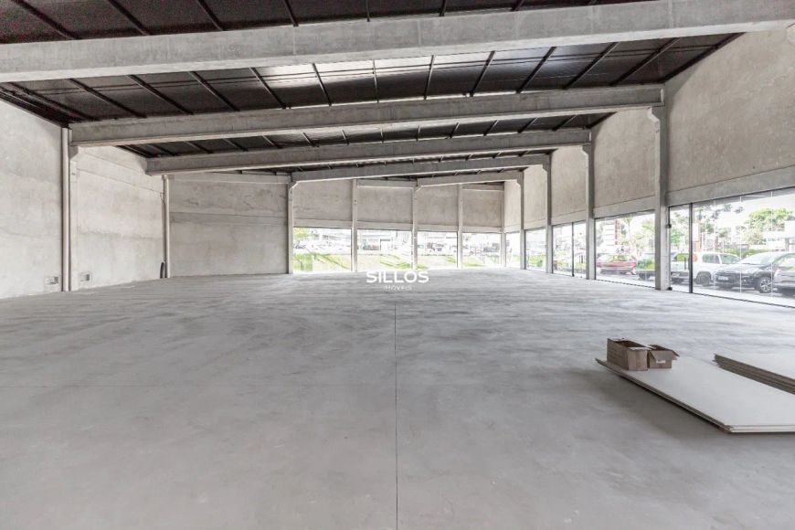 Loja 22 com 110,00 m² para alugar no Centro Comercial Vila Lamu no Novo Mundo