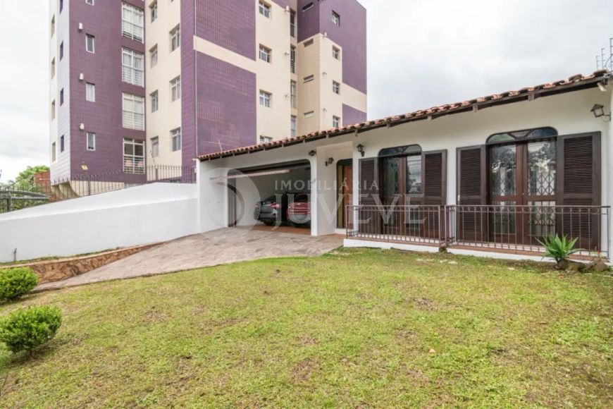 IMOBIILIARIA JUVEVE VENDE RESIDÊNCIA RUA JOÃO GBUR 1221 TERMINAL SANTA CANDIDA COMERCIAL RESIDENCIAL
