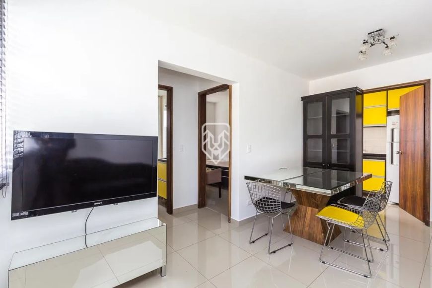 Apartamento, 02 Quartos, 02 Vagas, Bigorrilho, Curitiba.