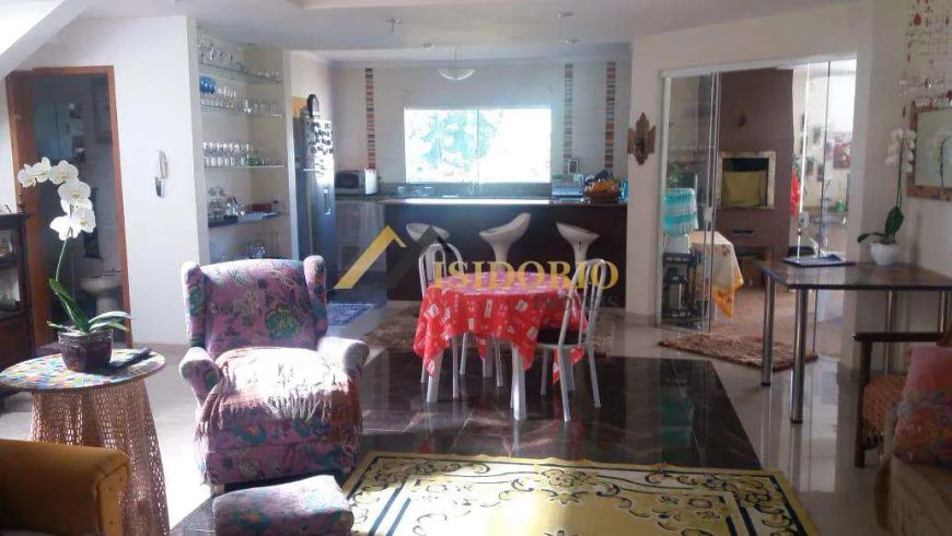 SOBRADO NO TINGUI, 3DORMS/1STE, CHURRASQUEIRA, 6 VAGAS DE GAR.