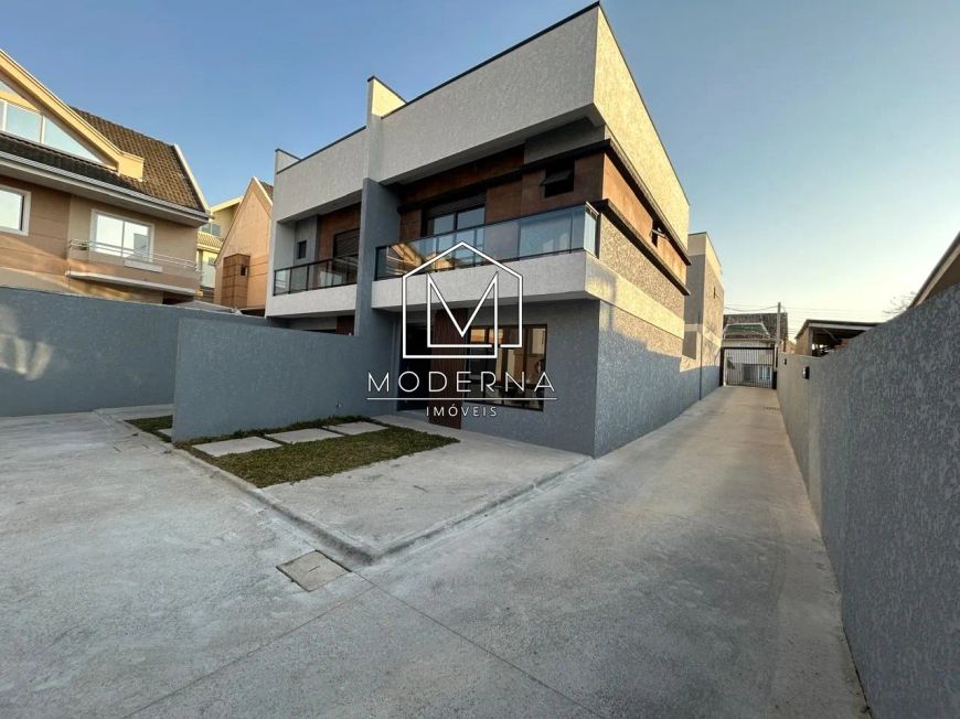 AMPLO TERRENO E TERRAÇO-TRIPLEX