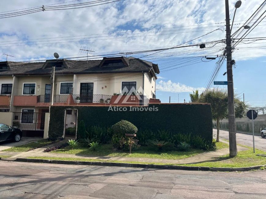 Sobrado com 3 dormitórios (1 suíte) à venda por R$ 890.000 - Santa Quitéria - Curitiba/PR