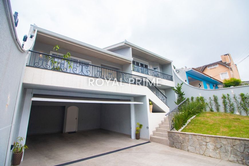 Casa de Rua de Alto Padrão, Reformada, com Quintal, Piscina e 4 quartos à venda, 490 m² - Santo Inác