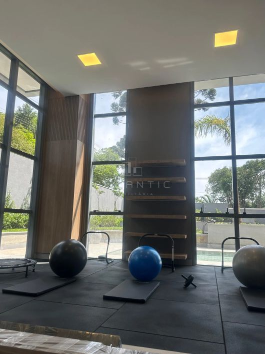 Cobertura com piscina - Chateau Latour - Seminário