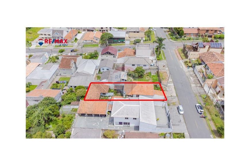 Terreno de 396m², bem localizado no bairro Jardim das Américas, a 400m da Av. Comendador Franco.