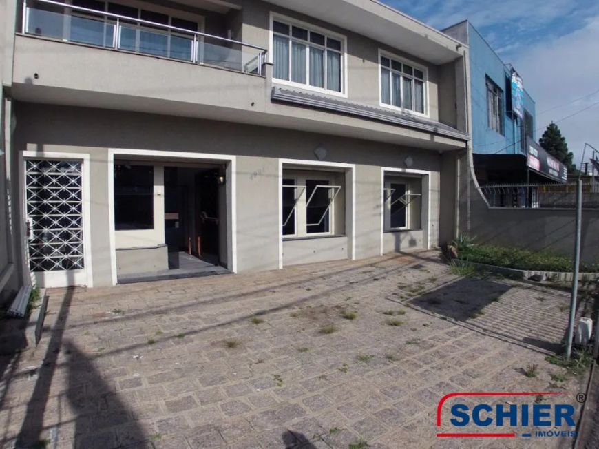 Loja térrea 80m² com 4 vagas no Novo Mundo - Curitiba-PR