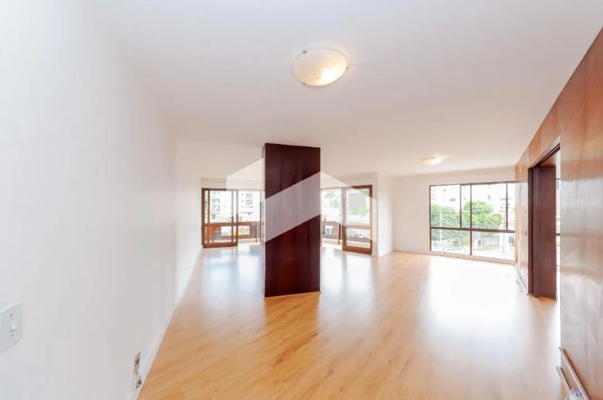 APARTAMENTO COM 3 DORMITÓRIOS E UMA SUÍTE DISPONÍVEL PARA LOCAÇÃO