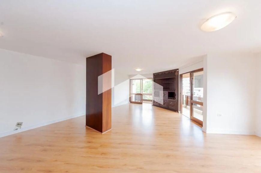 APARTAMENTO COM 3 DORMITÓRIOS E UMA SUÍTE DISPONÍVEL PARA LOCAÇÃO