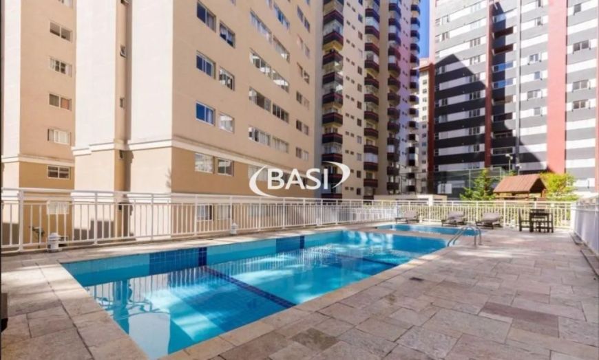 APARTAMENTO À VENDA NO ÁGUA VERDE EM CONDOMÍNIO CLUBE COM VISTA ESPETACULAR
