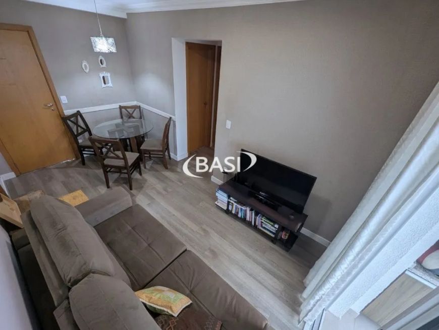 APARTAMENTO À VENDA NO ÁGUA VERDE EM CONDOMÍNIO CLUBE COM VISTA ESPETACULAR