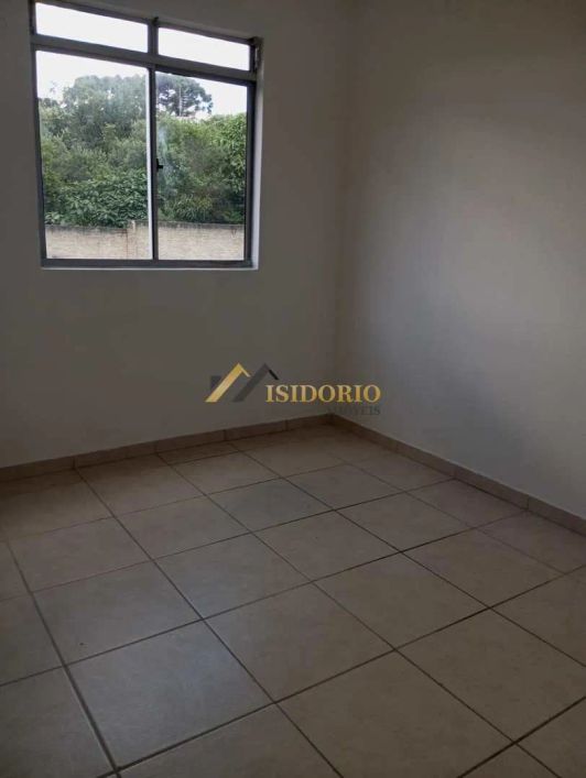 APARTAMENTO NO SANTA CÂNDIDA! 02 QUARTOS, VAGA DE GARAGEM.