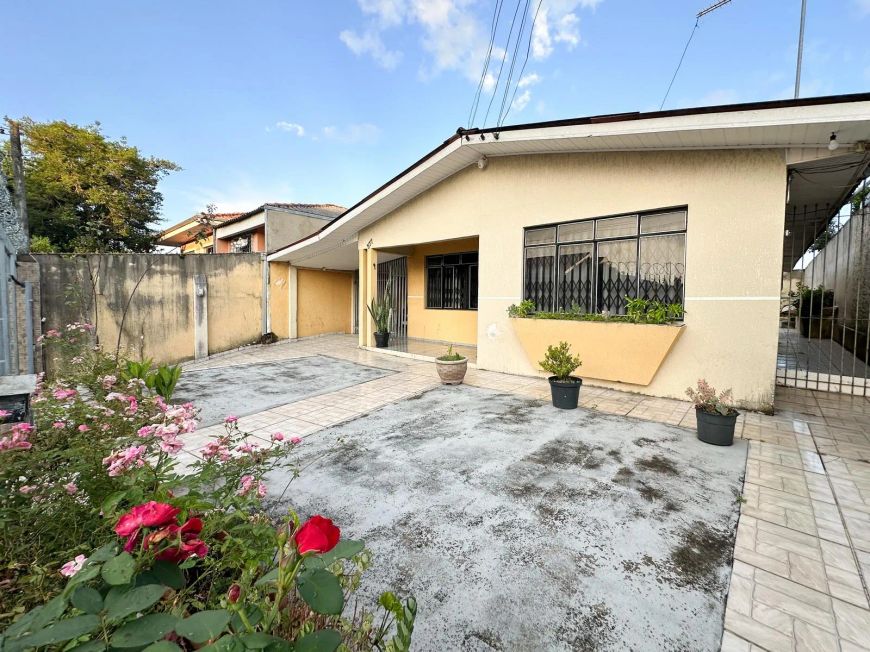 Casa térrea espaçosa com área gourmet