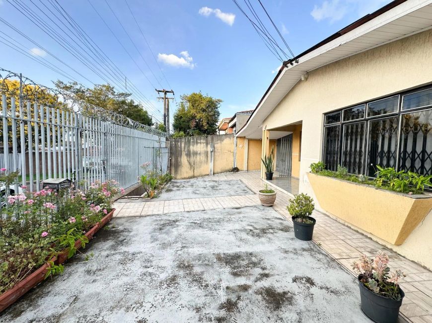 Casa térrea espaçosa com área gourmet