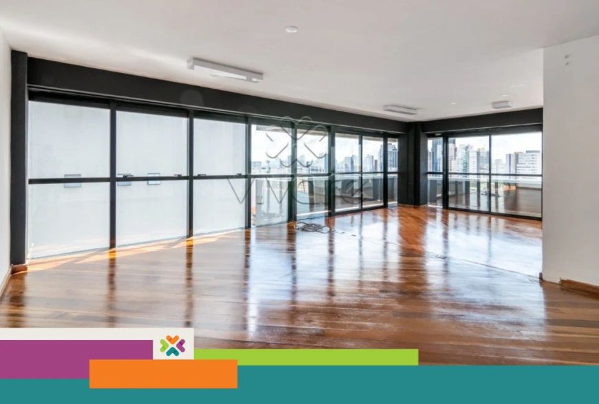 Sala no Centro Cívico. Pronto para rentabilizar - à venda