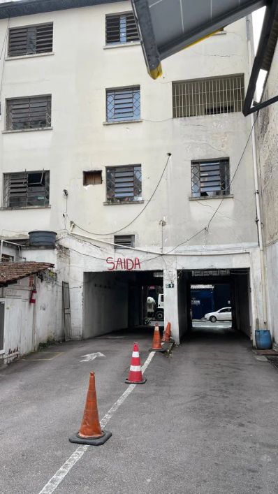 Área Central na Comendador Araújo