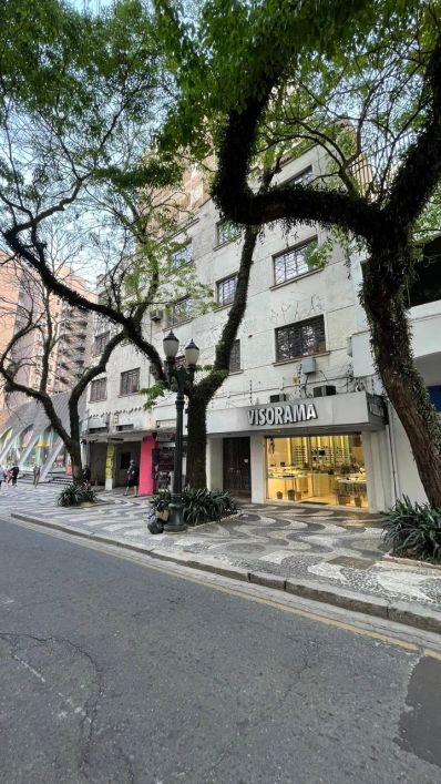 Área Central na Comendador Araújo