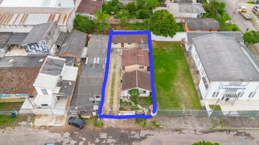 Imóvel para venda com 354 metros no Boqueirão, com 3 casas de aluguel