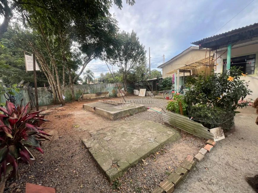 Apresentamos um terreno de 190m², de esquina R$ 460,00MIL localizado no bairro Novo Mundo