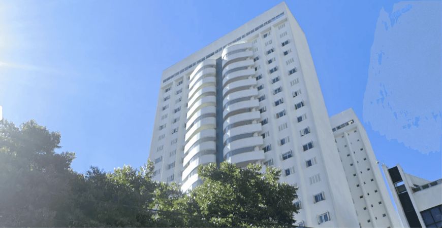Centro Cívico, Apto Ed. Solar da Nogueira, Desocupado, de frente para Praça, 4 Qtos, 2 suítes, 1 va