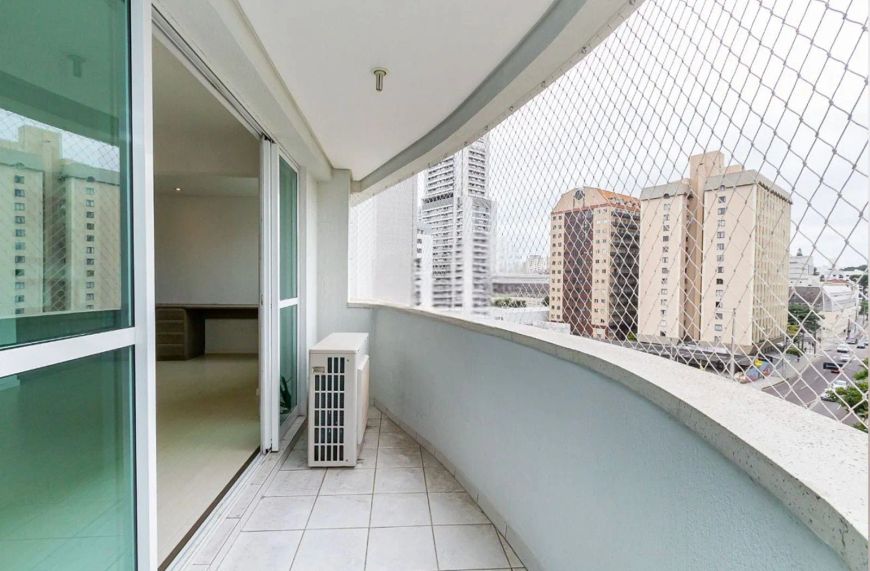 Centro Cívico, Apto Ed. Solar da Nogueira, Desocupado, de frente para Praça, 4 Qtos, 2 suítes, 1 va