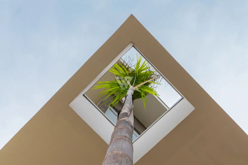 Cond. Barigui Park Royale - Casa em condomínio com 4 suítes - 4 Vagas cobertas - Nova - Santo Inácio