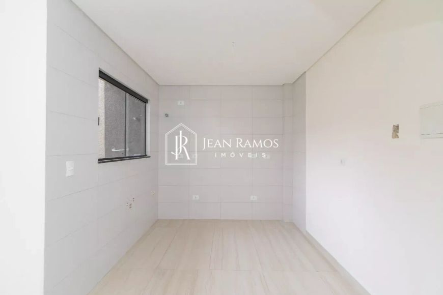Sobrado amplo para venda, Uberaba, Curitiba - SO334