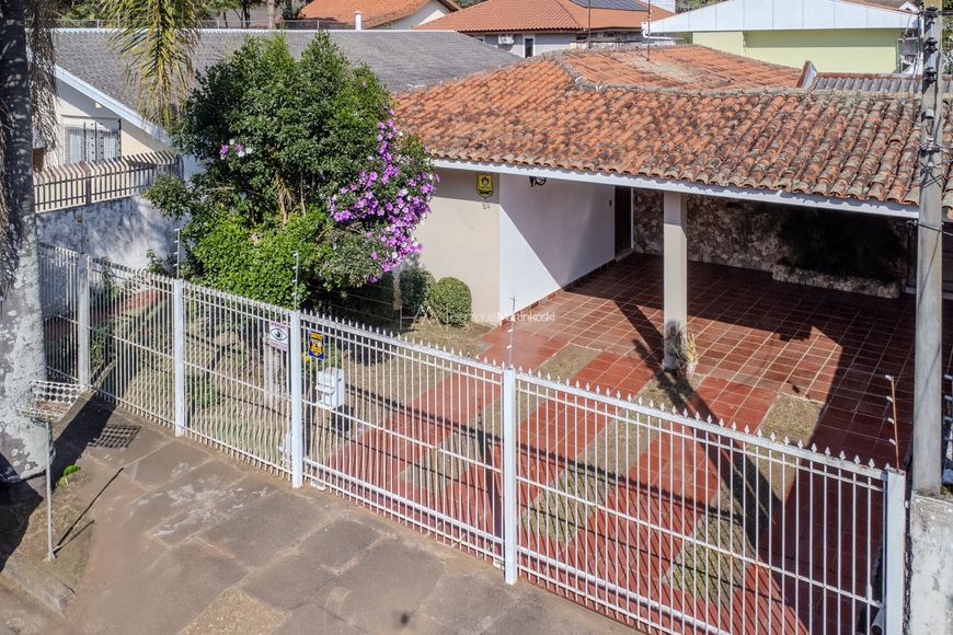 Casa Térrea de rua a venda na Vila Izabel –Curitiba–PR de 171m2, 3 quartos sendo 1 suíte, 4 vagas, e