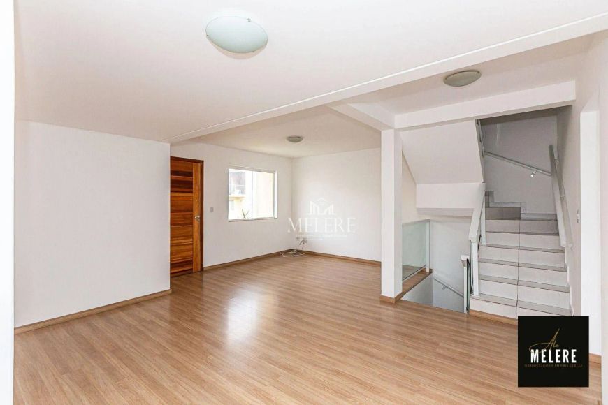Sobrado com 3 dormitórios à venda, 130 m² por R$ 600.000,00 - Xaxim - Curitiba/PR