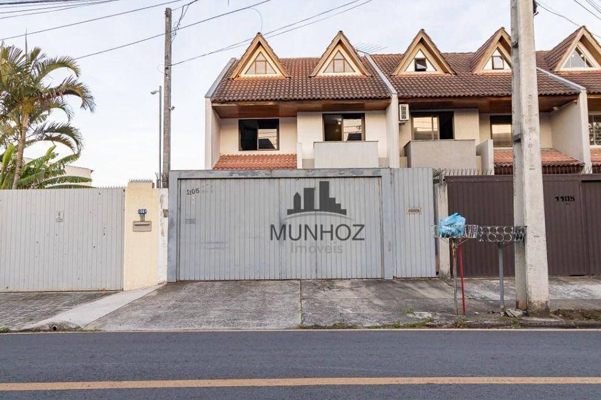 Sobrado com 3 dormitórios à venda, 135 m² por R$ 710.000,00 - Jardim das Américas - Curitiba/PR