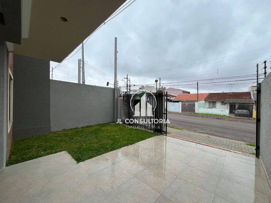 Sobrado com 3 dormitórios à venda, 115 m² por R$ 670.000,00 - Uberaba - Curitiba/PR
