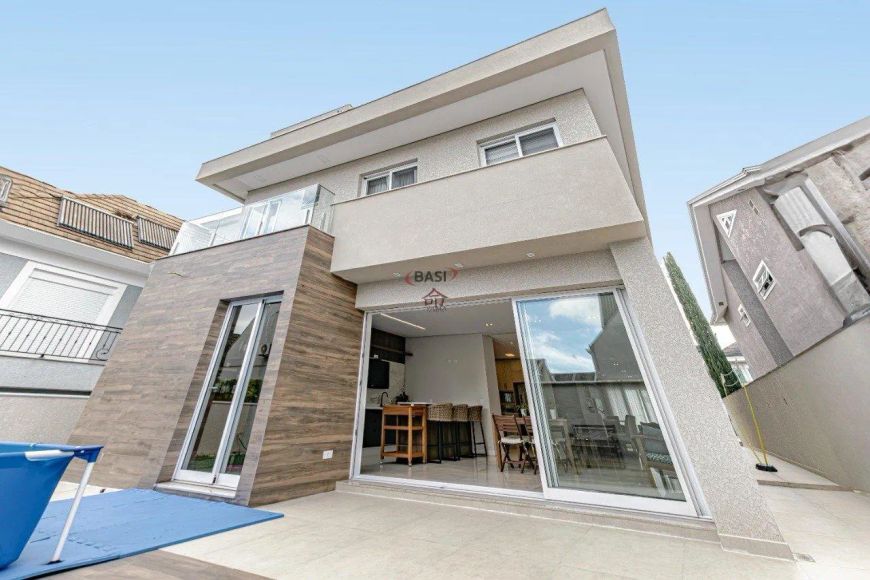 Casa no condomínio Jardim Ámerica, 3 suítes