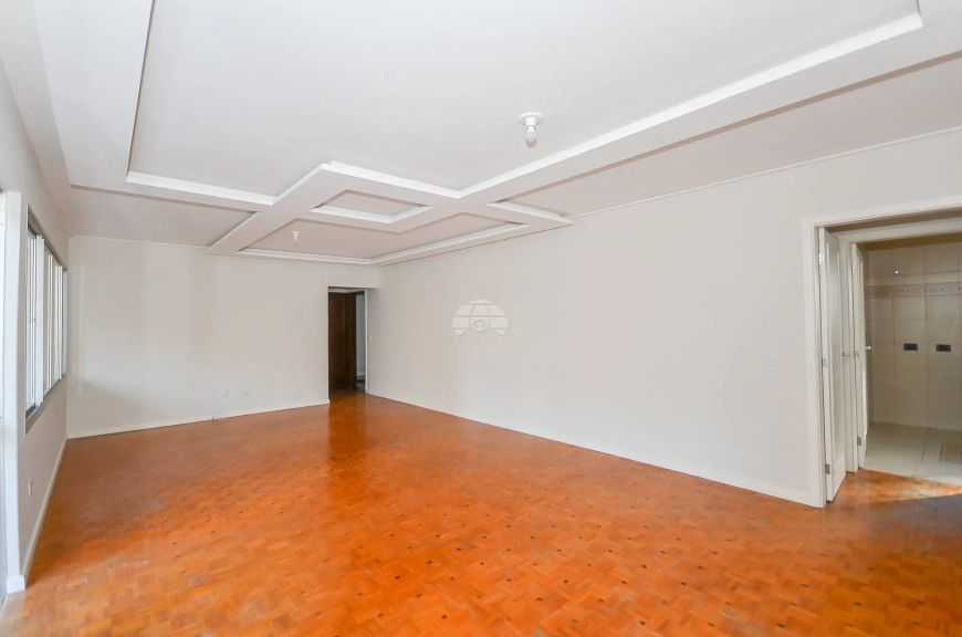 Apartamento a venda com 3 quartos em Batel - Curitiba - PR