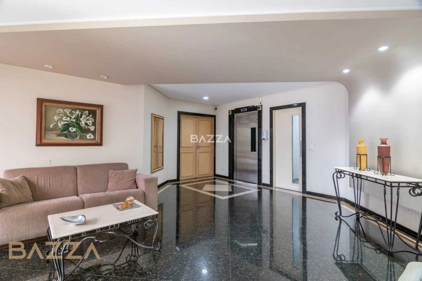 Apartamento à venda no bairro Água Verde em Curitiba/PR
