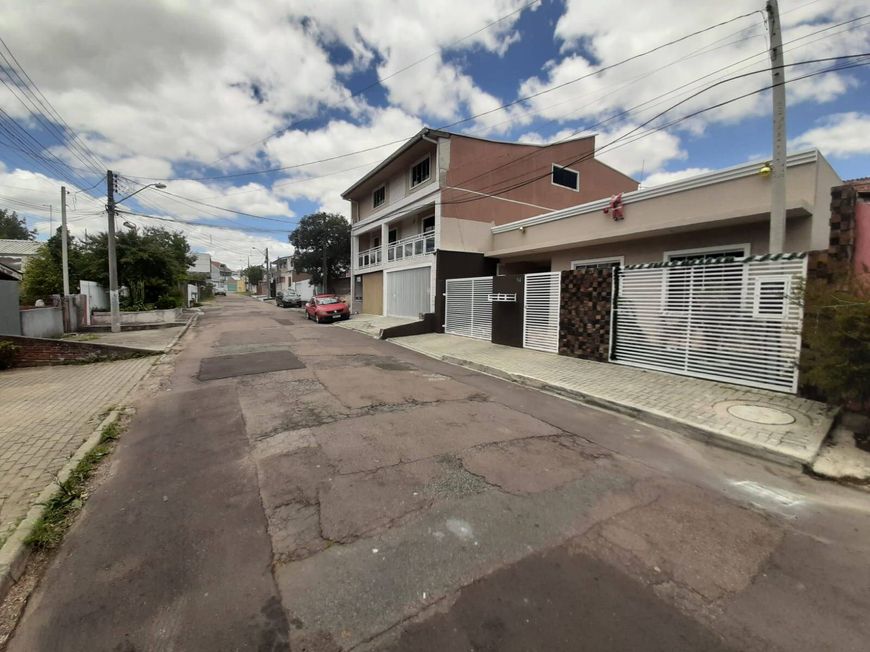 Terreno com Linda Casa não Averbada no Pinheirinho