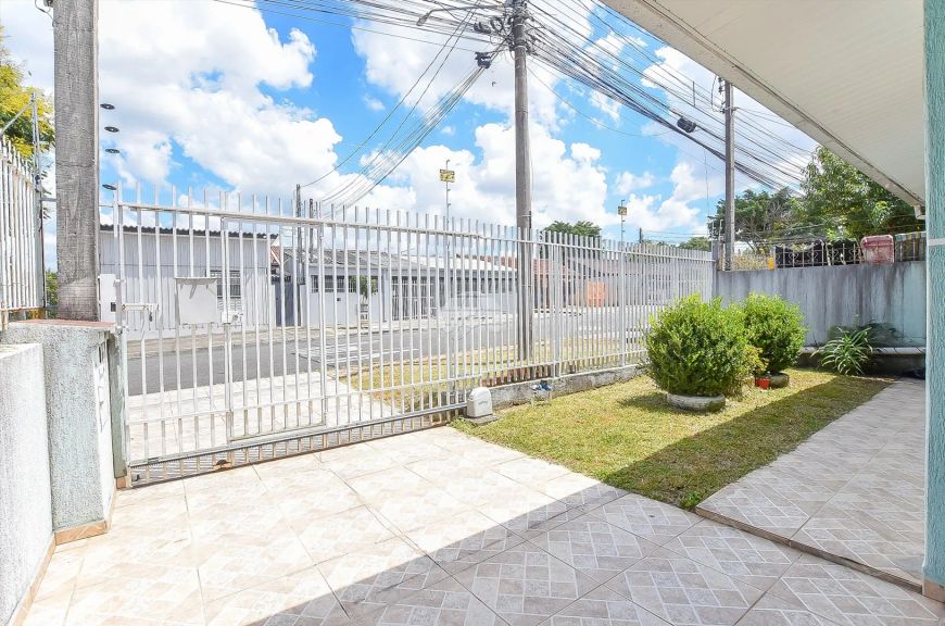 Imóvel para venda tem 76 metros quadrados com 3 quartos em Alto Boqueirão - Curitiba - PR