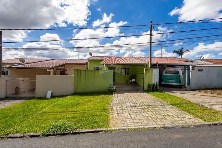 Casa Térrea com 3 quartos, 2 vagas, Sâo Braz - Curitiba